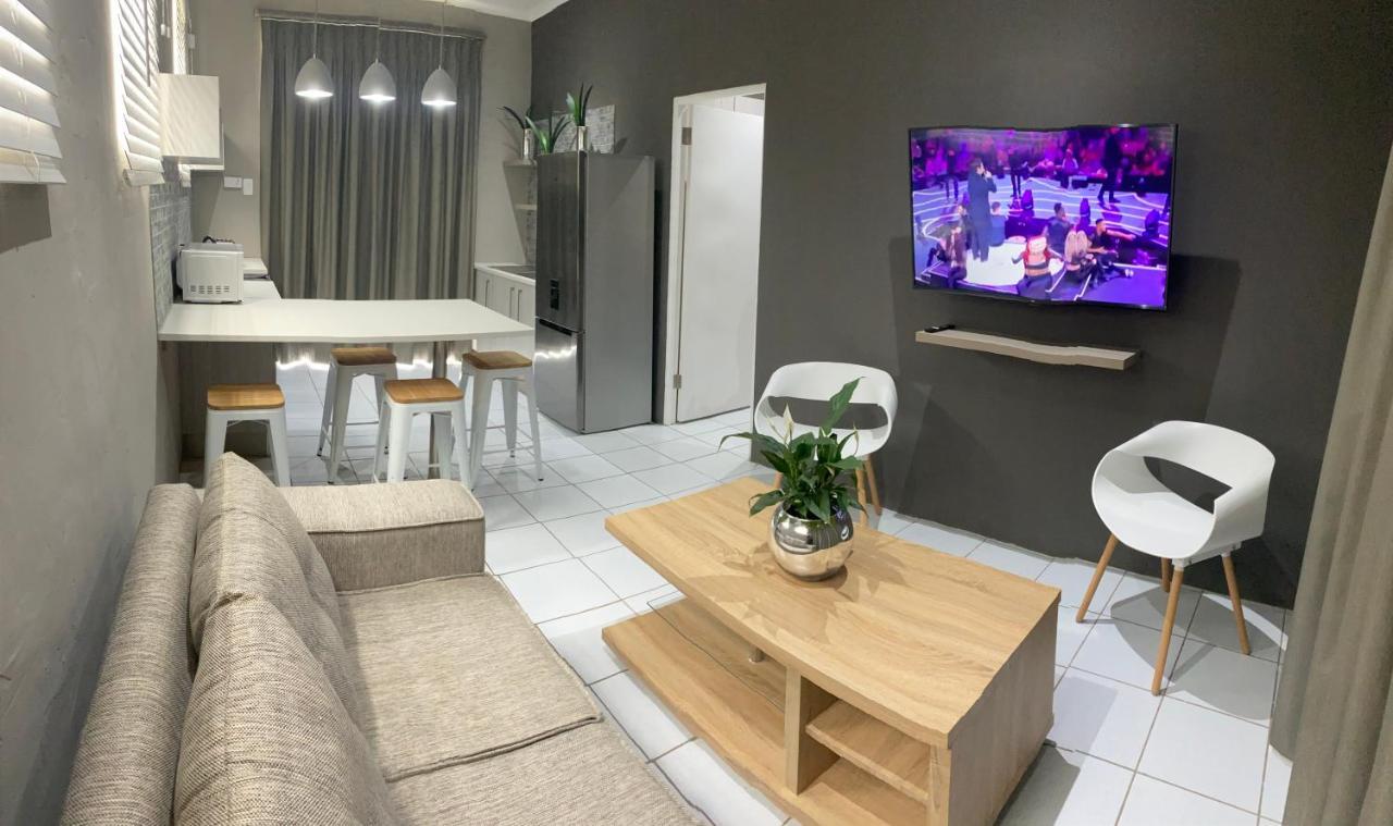 Adventure Apartment - Colchester - 5Km From Elephant Park المظهر الخارجي الصورة