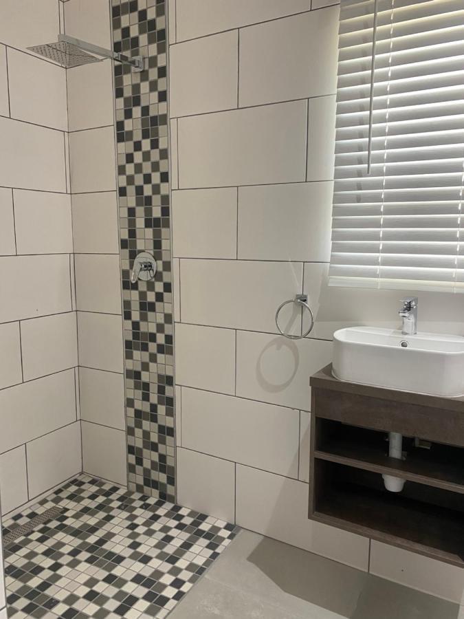 Adventure Apartment - Colchester - 5Km From Elephant Park المظهر الخارجي الصورة