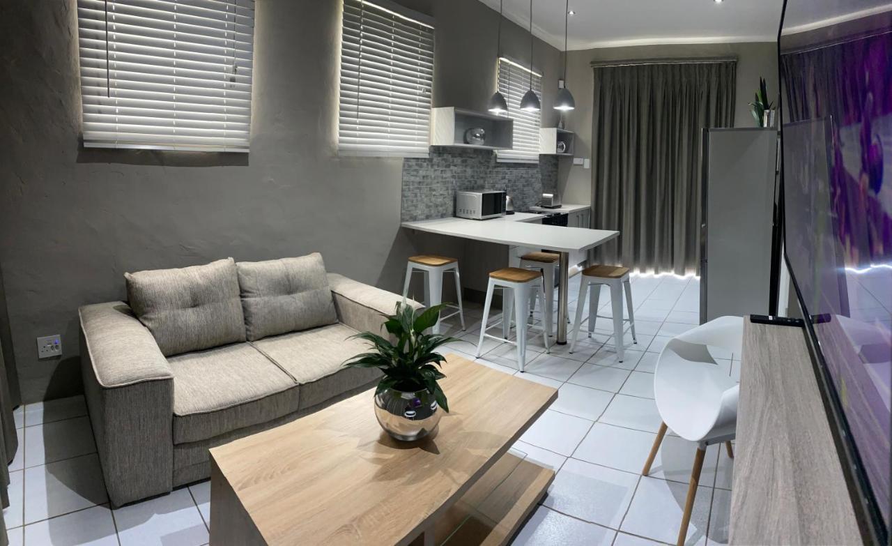 Adventure Apartment - Colchester - 5Km From Elephant Park المظهر الخارجي الصورة